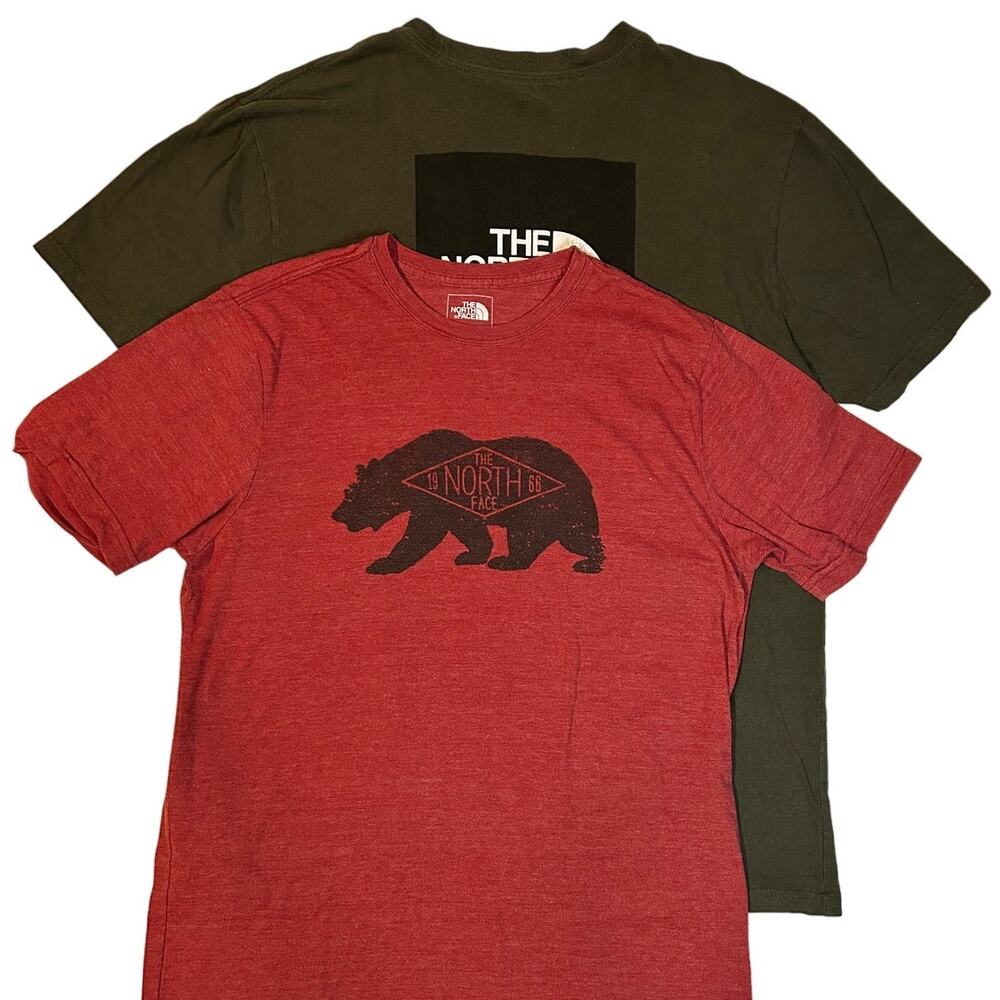 Bundle of The North Face Men's Graphic T-shirts Size Large